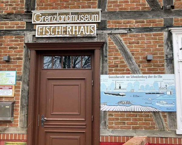 Eingangstür des Grenzlandmuseums in Schnackenburg